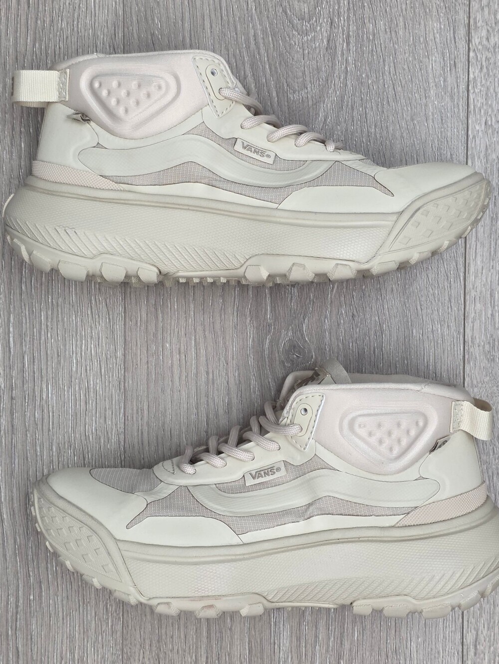 Vans Crosspath MTE Mid All Terrain Water Repellent Trail Shoe Women's MSRP $140